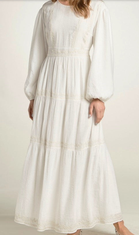 Brynn Embroidered Temple Dress in White