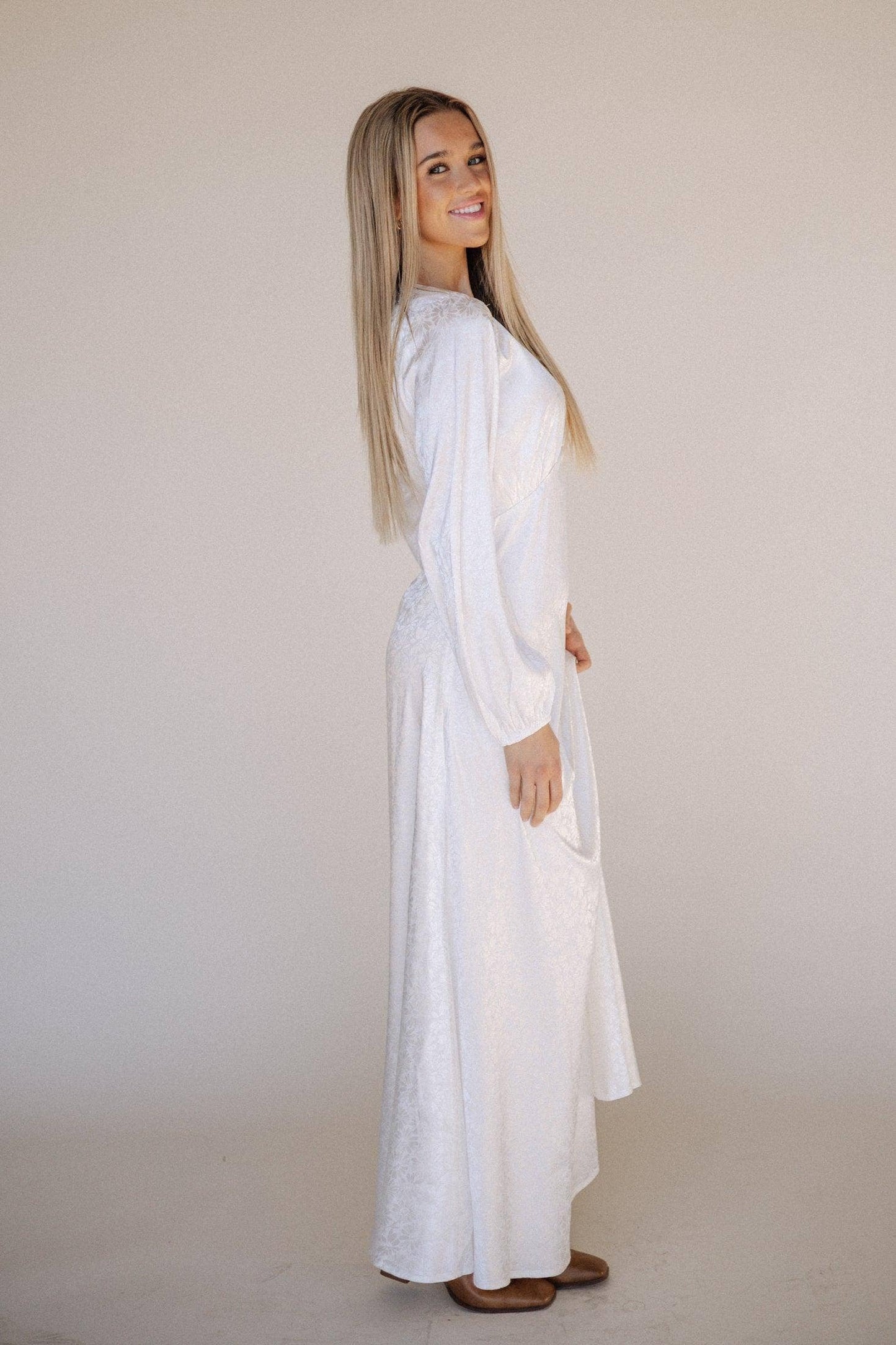 Lulu LDS Temple Dress / Simple Wedding Dress
