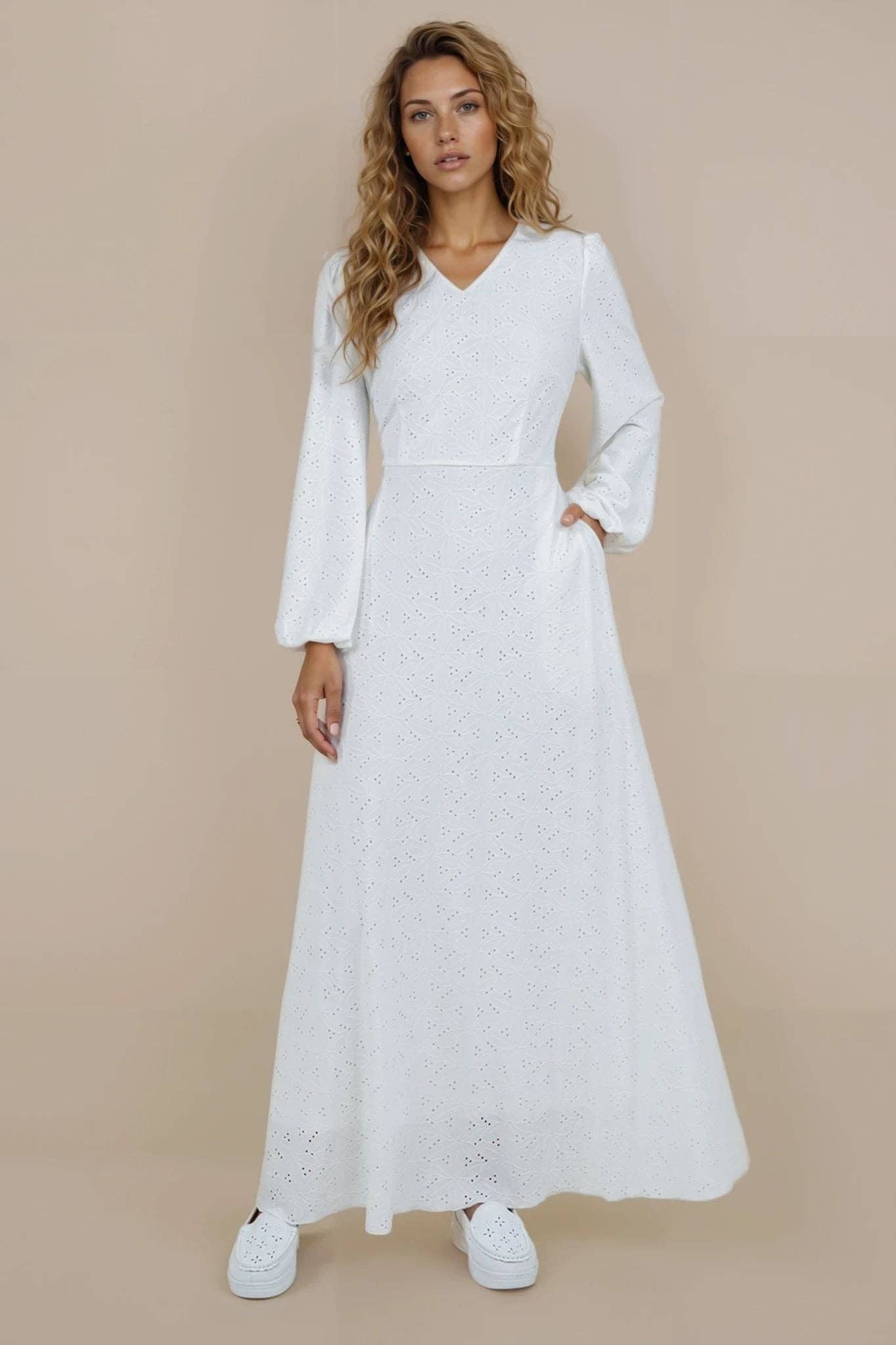 Marilyn Temple Dress / Simple Wedding Dress