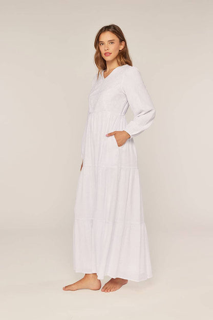 Tea n Rose - Plus size White embroidery Dress