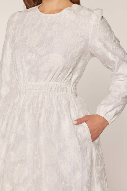 Tea n Rose - Texture White Maxi Dress